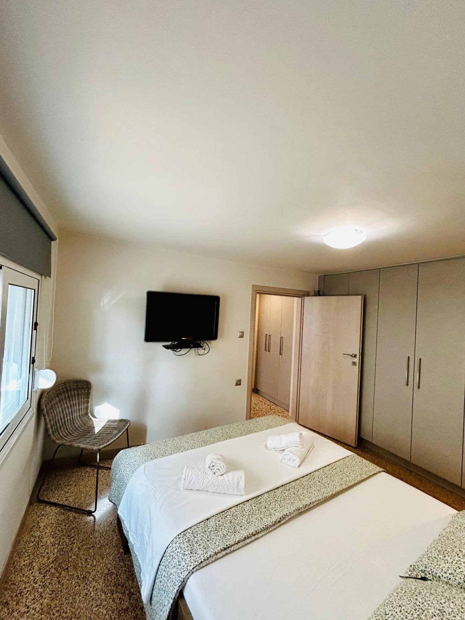 Marina'S Seacret Apartment Corinth Exterior photo